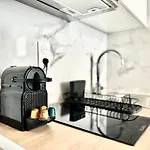 New 144 Suite Falk - Cosy Apartment Paris Center